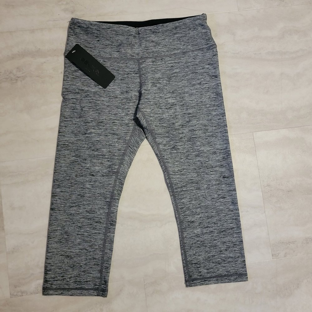 Ododos Womens Gray Leggings With Media Pocket Small